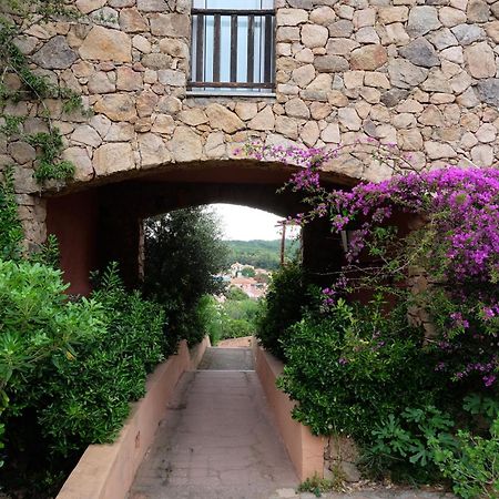 Calarossa Sardinia Apartments Isola Rossa Exterior foto