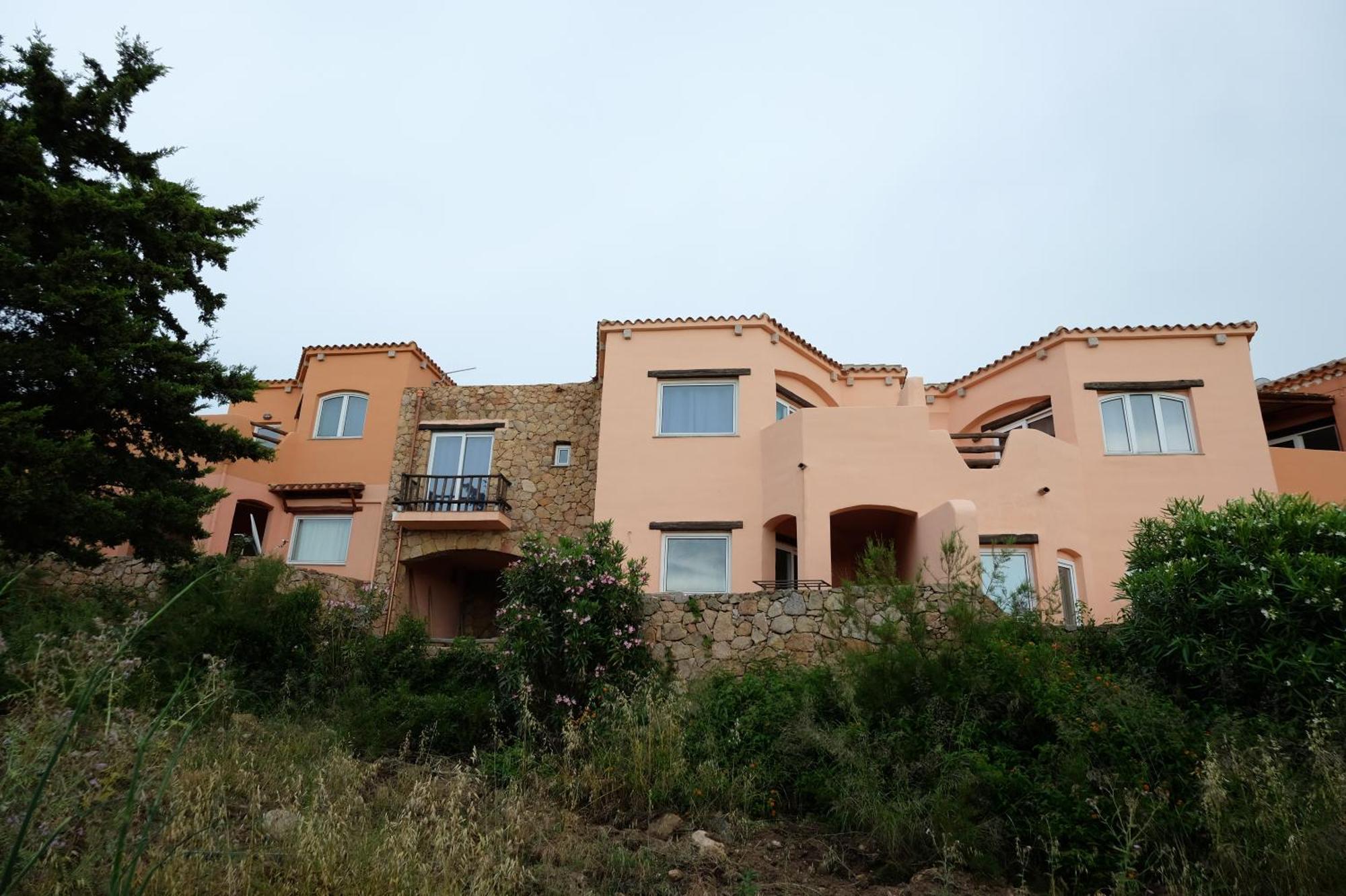 Calarossa Sardinia Apartments Isola Rossa Exterior foto