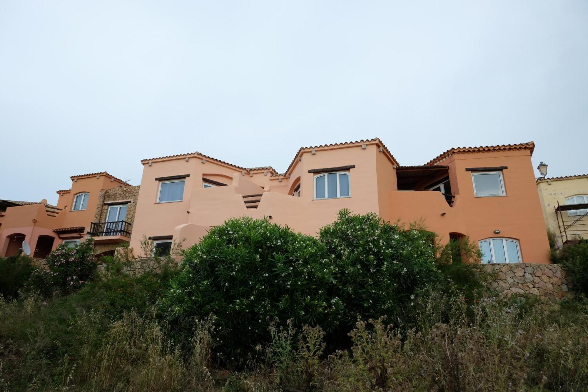 Calarossa Sardinia Apartments Isola Rossa Exterior foto